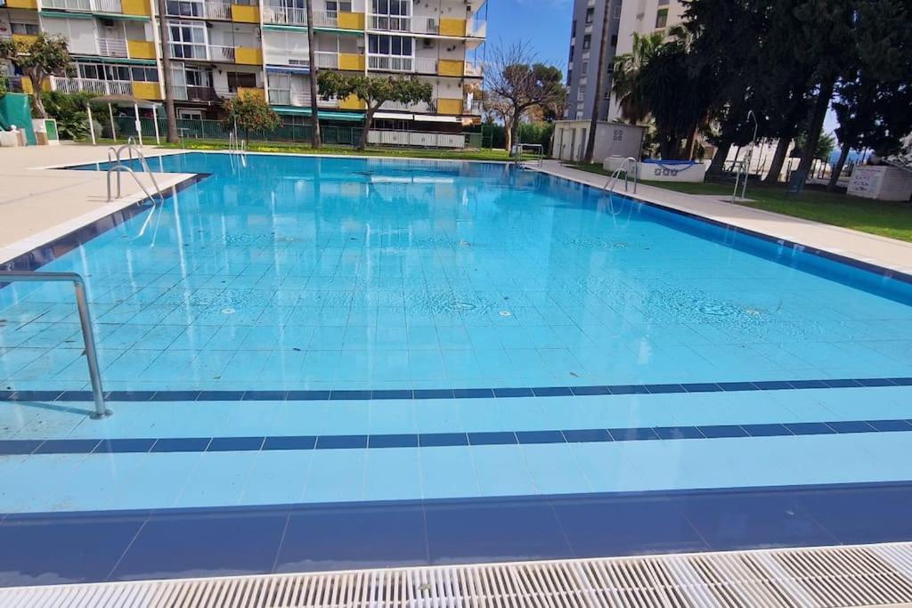 2 Bed - Stunning Views Apartamento Benalmádena